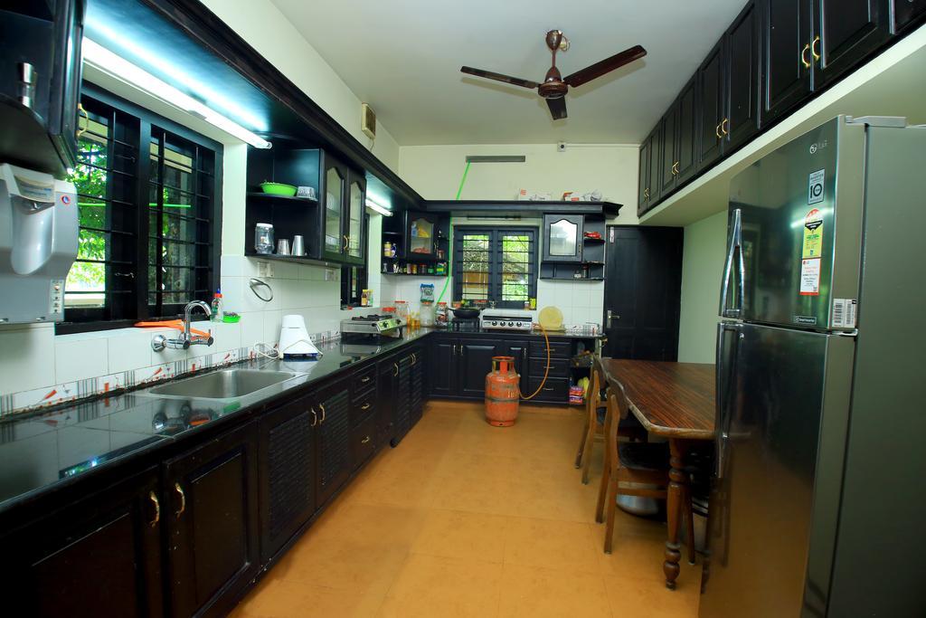 Malakkarethu House Leilighet Aranmula Eksteriør bilde